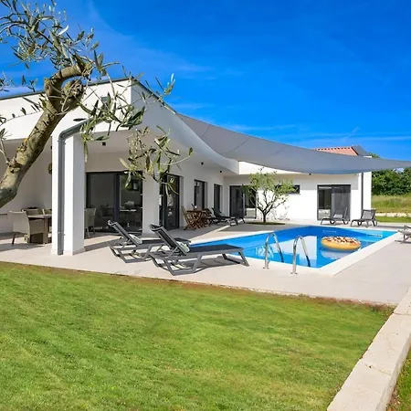 Lim Silent By Istrialux Villa Matohanci