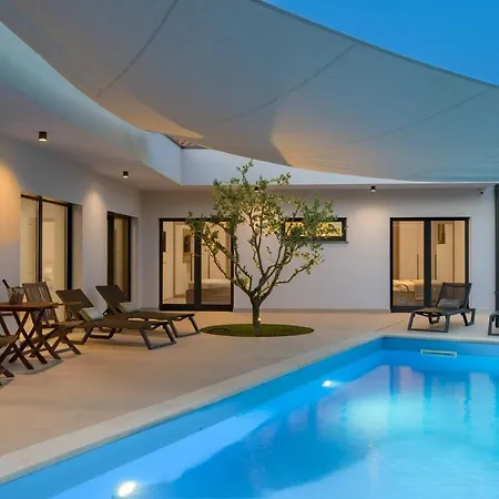 Villa Lim Silent By Istrialux *