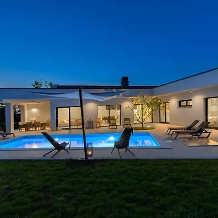 Lim Silent By Istrialux * Matohanci