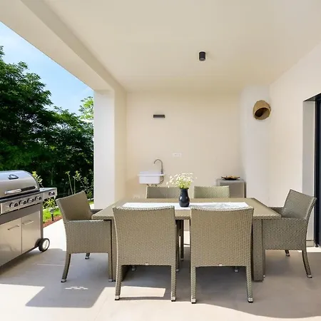 Villa Lim Silent By Istrialux Villa