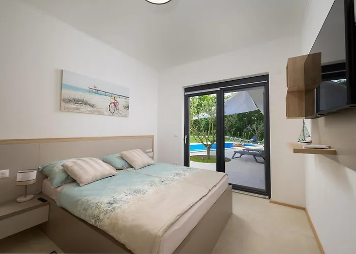 Vila Lim Silent By Istrialux Matohanci