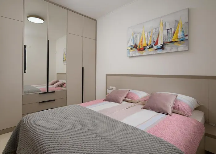 Vila Lim Silent By Istrialux Matohanci