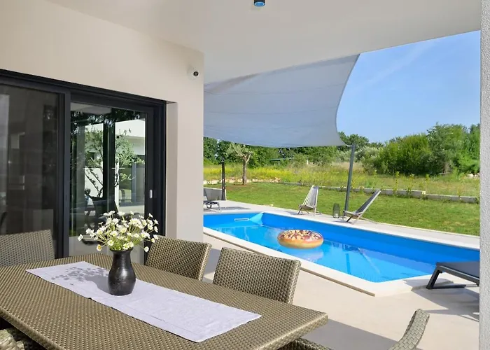 Lim Silent By Istrialux * Matohanci