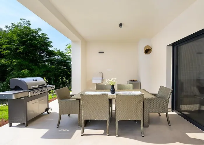 Lim Silent By Istrialux Vila