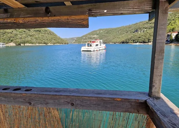 Lim Silent By Istrialux Vila Matohanci